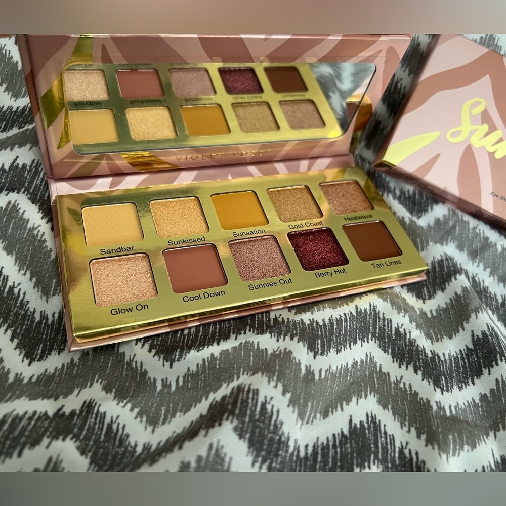 🆕 Violet Voss - Sunkissed eyeshadow palette- NEW
